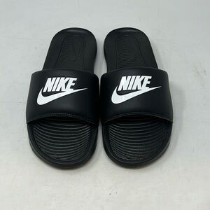 Men’s Victoria one slides size 8